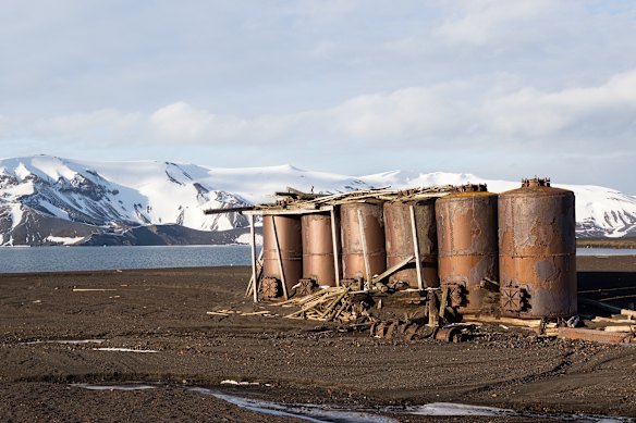 Rusting relics at Whalers Bay.