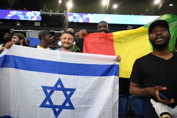 Israeli and Malian football fans shared a joyous two hours inside Paris’ Parc des Princes stadium.
