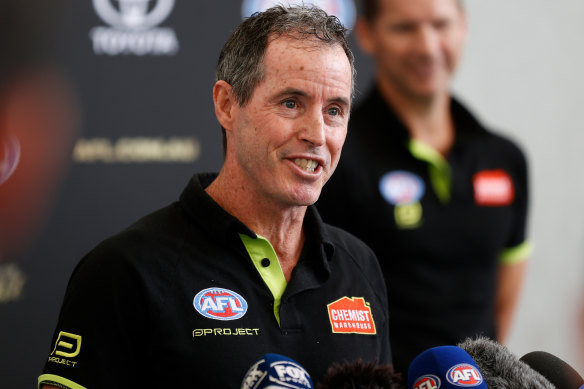 AFL umpires coach Hayden Kennedy is stepping down from the role.
