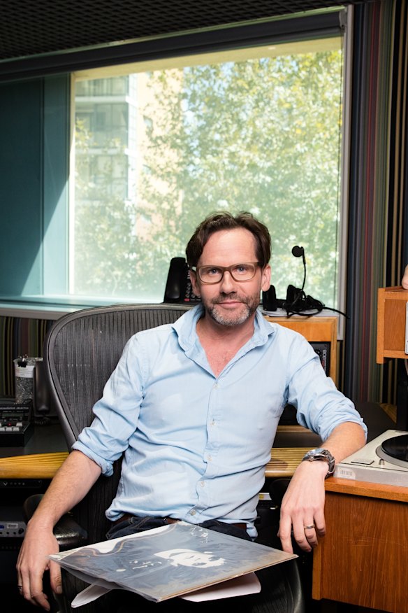 Robbie Buck began his Sydney radio career at 2SER. 