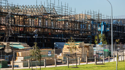 New home build times blow out, prices jump as builders face supply squeeze