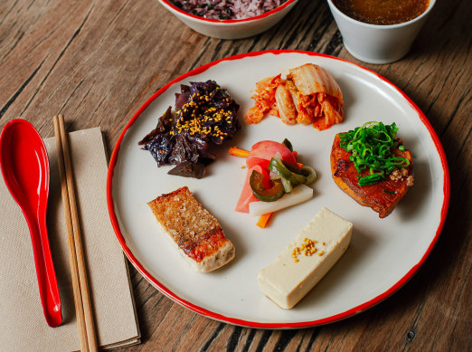 The wachoushoku breakfast plate.