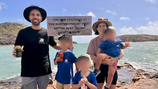 Crocodile attack victim David Hogbin and his family. 