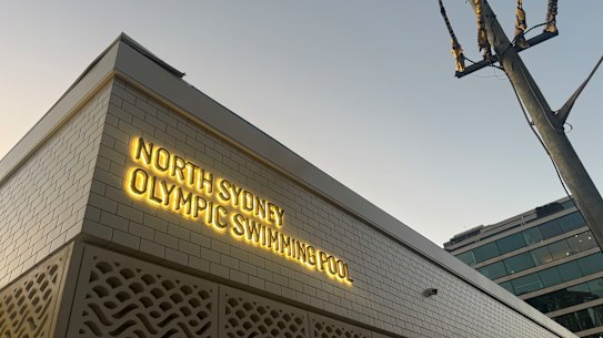 North Sydney Pool was back open on Sunday, without its flashing.