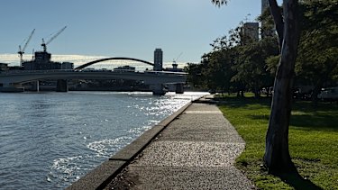 Brisbane River walkway, Brisbane generic.