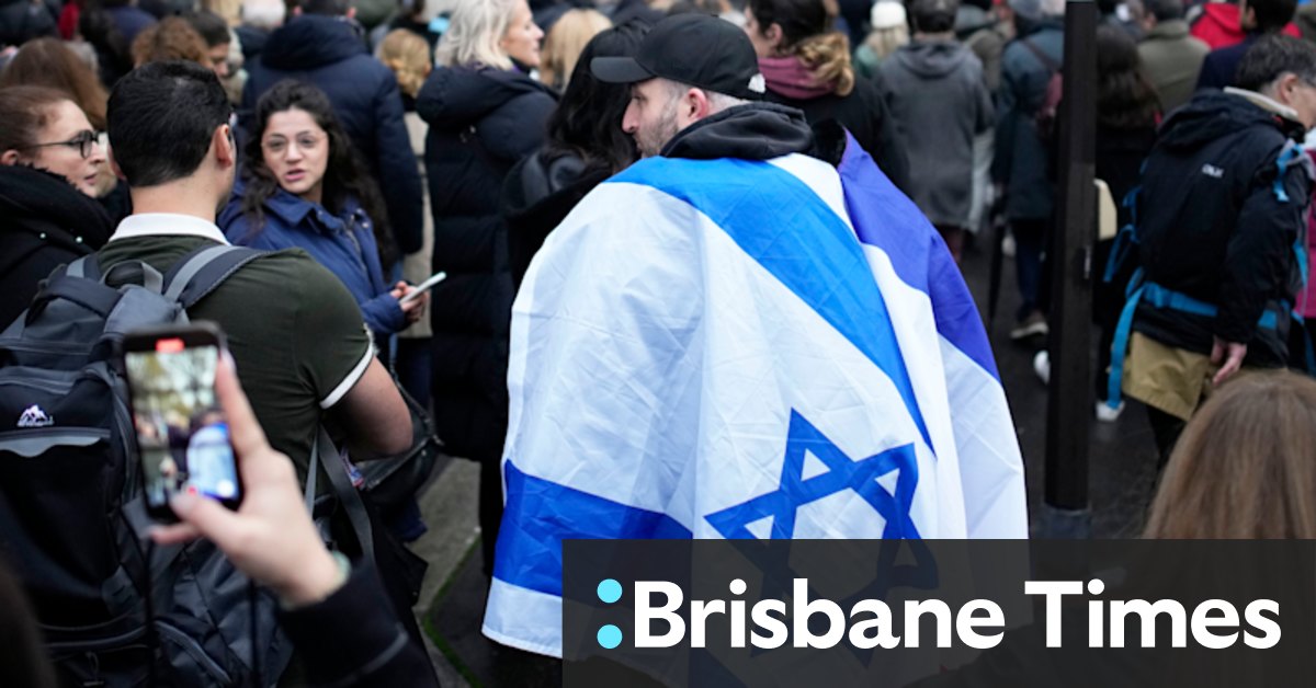 Israel-Hamas war: Huge rally in Paris against soaring antisemitism - Vimarsana News