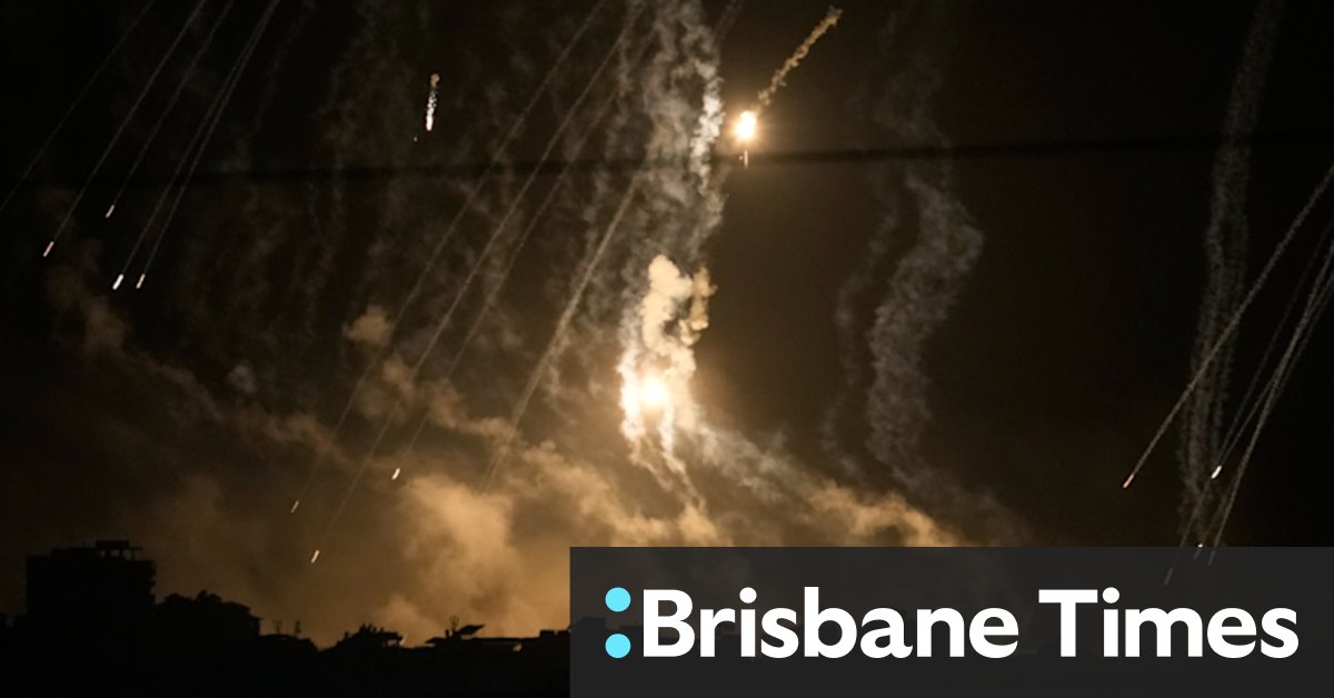 Israel-Hamas war: Gaza officials say Israeli strikes hit hospitals, school amid US unease at death toll - Vimarsana News