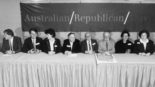 Press conference for the launch of the Australian Republican movement at the Regent Hotel. People involved inc. Harry Siedler, Geraldine Doogue and Malcolm Turnbull. 7 July 1991.