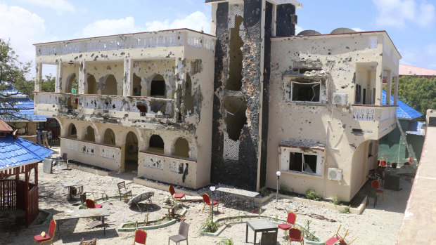 At least 26 dead from Islamic extremist attack on Somali hotel
