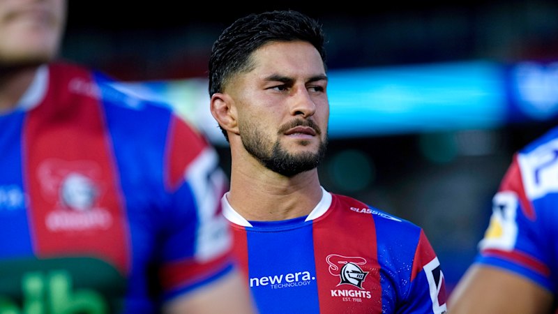 Why Newcastle Knights recruit Dylan Brown should pick up the phone to Mitchell Pearce