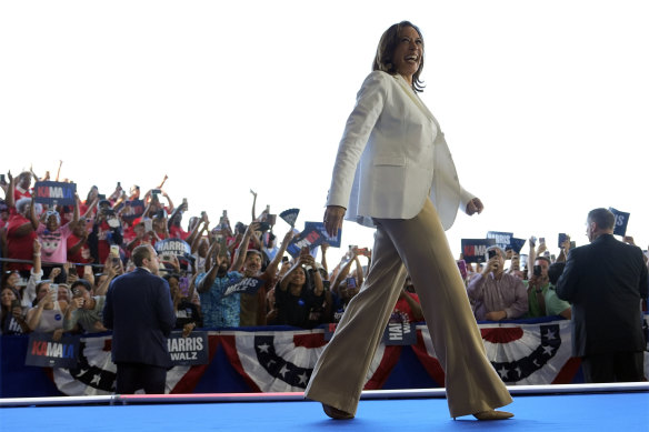 ‘DIDN’T EXIST’: Trump falsely accuses Harris of faking crowd photos using AI