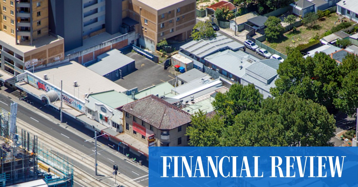 afr.com - Sarah Petty - Fairfax family lists Sydney hotel and land with $100m price guide