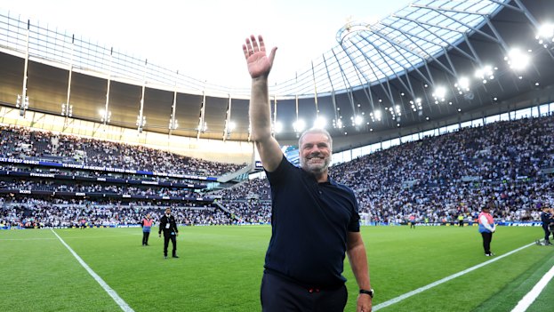 Ange Postecoglou acknowledges the Spurs faithful.