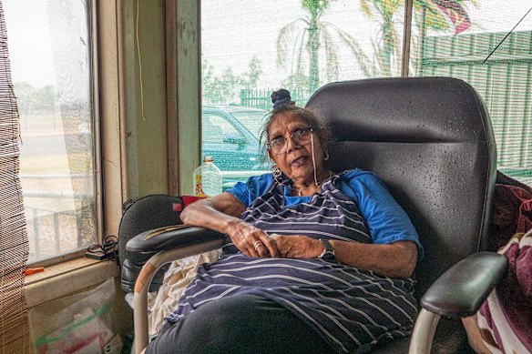 Aunty Di says Brewarrina needs to attract permanent, experienced doctors. 