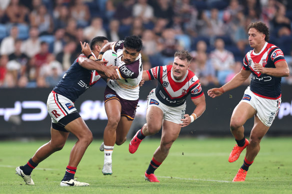 Deine Mariner takes on the Roosters.