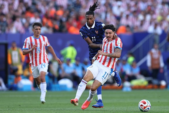 Mauricio ups the ante as Paraguay search for a late, late equaliser.