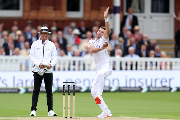 Approaching his 42nd birthday,  Anderson’s bowling action remains as smooth as ever.