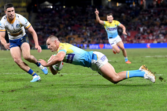 Kieran Foran cashed in for the Titans when Parramatta were a man down.