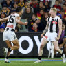 As it happened: Pies clinch one-point win in comeback thriller over Crows