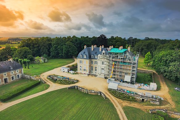 Château de Purnon is a French heritage-listed castle which Australians Tim Holding and Felicity Selkirk have been restoring.