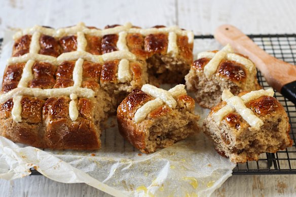Gluten-free hot cross buns recipe by Helen Tzouganatos of the Hungry and Fussy blog.