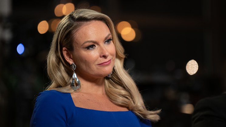 Mel Schilling: MAFS Australia relationship expert dies after cancer battle,  aged 54