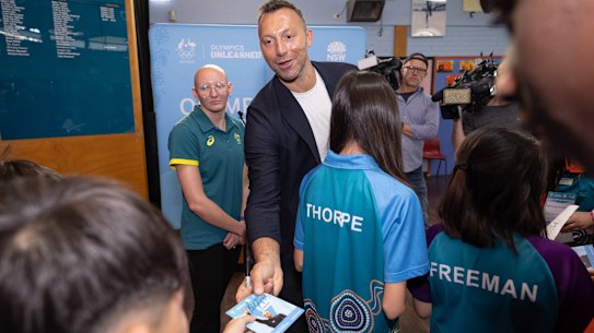 Ian Thorpe visits Newington Public School students as part of the Australian Olympic Committee’s Olympics Unleashed Roadshow. 