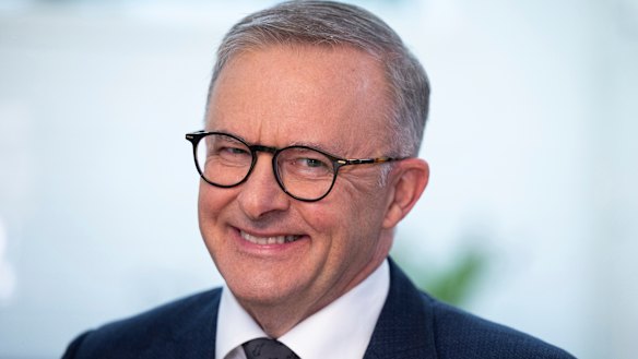 Anthony Albanese says while Scott Morrison is a bulldozer, he is a builder.