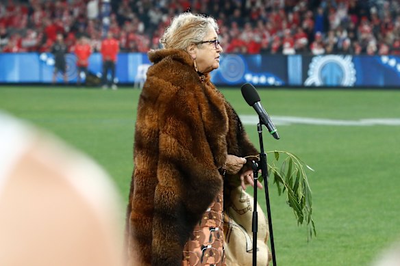 Aunty Joy Murphy giving a Welcome to Country at Marvel Stadium in 2023.