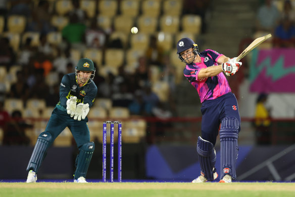 Scotland’s Richie Berrington survived a dropped catch.