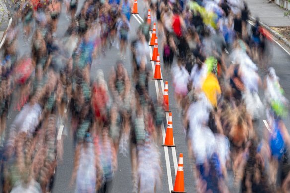 One of the resolutions I had in 2025 (to get into running and complete a marathon) was successful despite years of giving up, largely because I did it, this time, with someone else in mind.