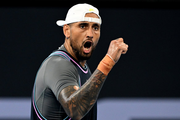 Nick Kyrgios in action against GIovanni Mpetshi Perricard.