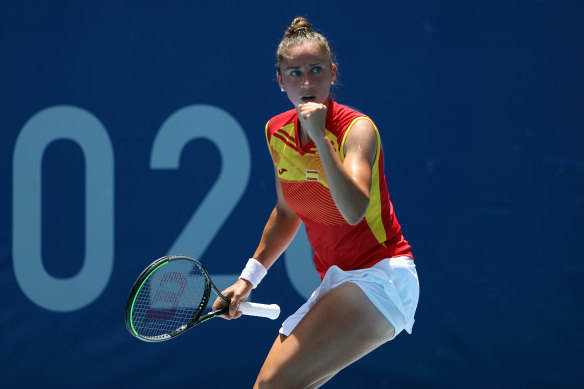 Sara Sorribes Tormo celebrates her win against Ashleigh Barty. 