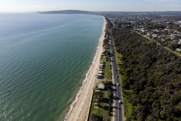 Uncertainty over interstate borders is expected to encourage more people to take day trips on the Mornington Peninsula. 