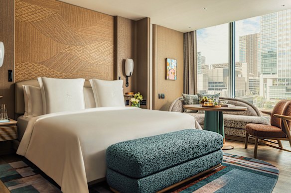 The Marunouchi room, overlooking Sotobori Street.