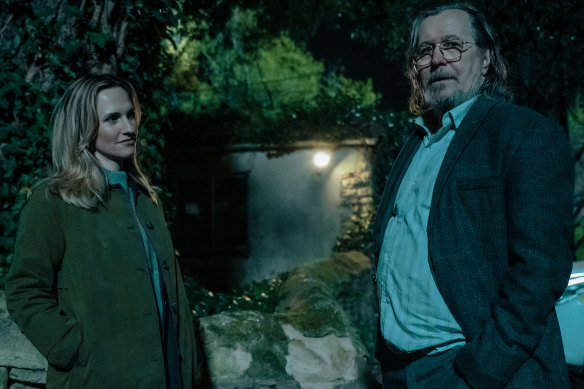 Emma Flyte (Ruth Bradley) and Jackson Lamb (Gary Oldman) in Slow Horses.