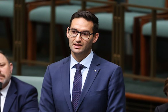 El diputado laborista Josh Burns apareció en el Foro Nacional ABC.