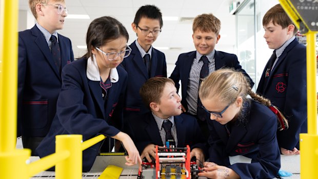 Barker College students in robotics class.