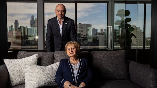 NBL owner Larry Kestelman with his mother, Svetlana.