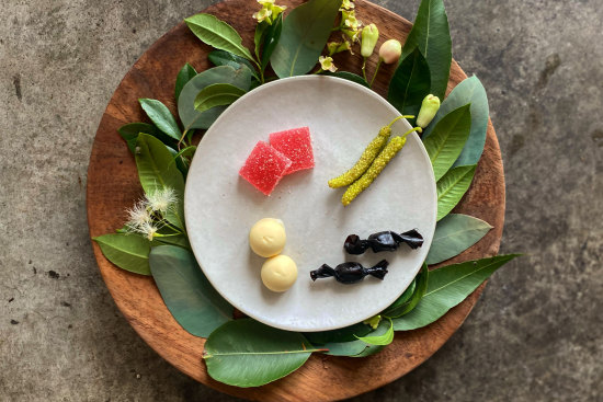 The Pipit menu is peppered with local plants.