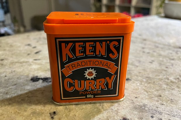 A tin of Keen's Traditional Curry Powder