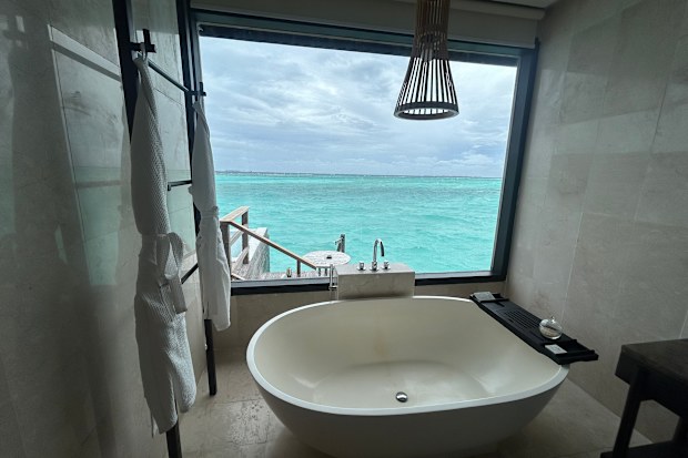 Anantara Veli Resort Maldives