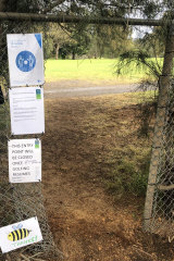 The fence at Northcote golf course that locals kept cutting a hole in - until Darebin Council opened it, until the coronavirus golf ban is over.
