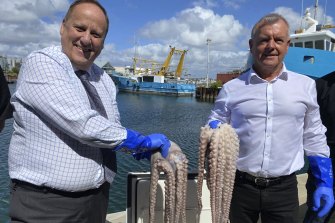 Fisheries Minister Don Punch and Fremantle Octopus managing director Glenn Wheeler.