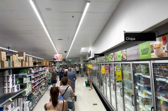 Queue at Woolworths in Paddington, morning of January 8.