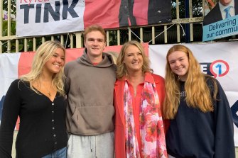 Independent candidate Kylea Tink with her children Kate, James and Maeve at a polling booth in North Sydney.