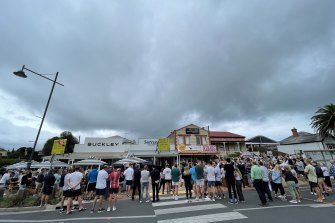 Eight bidders busted their wallets to get hold of 172-174 Ocean Beach Road in Sorrento.
