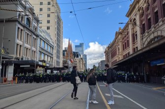 Anti-lockdown protesters are clearing out of Melbourne’s CBD. 
