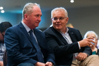 Barnaby Joyce and Scott Morrison campaigning together.