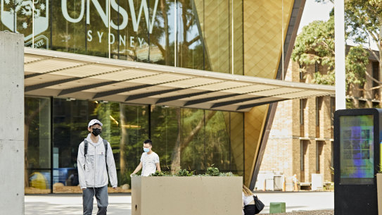 Universities face losses of hundreds of millions due to the coronavirus travel ban
